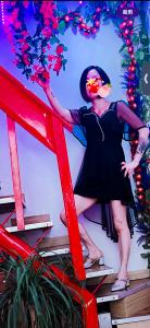 645393118: Chica busca chico en Barcelona