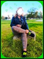 662697246: Chica busca chico en Sevilla