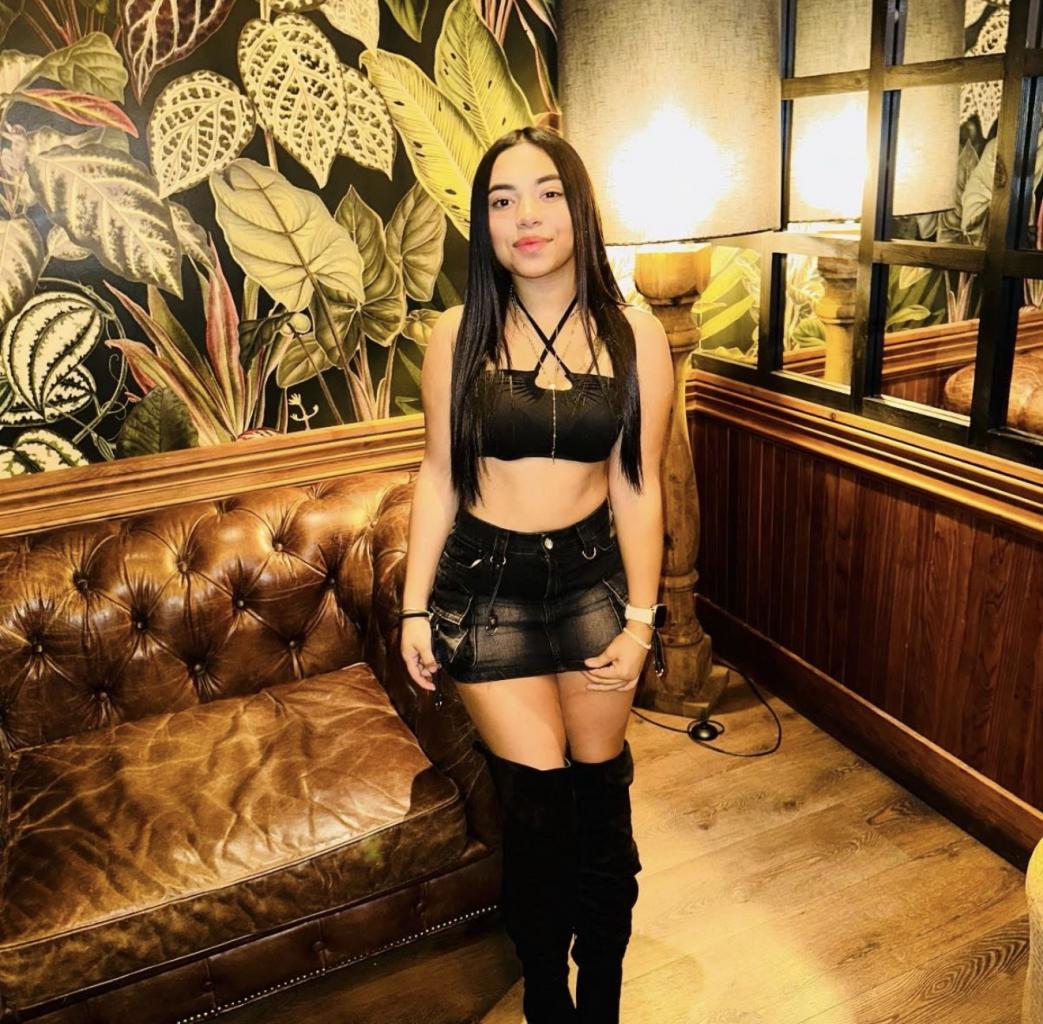 Chica busca chico en Granada: 