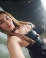 647409201: Chica busca chico en Gerona