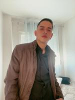 672204553: Chico busca chica en Alicante