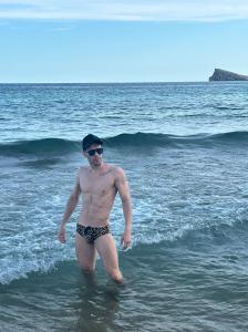 604309819: Chico busca chica en Alicante