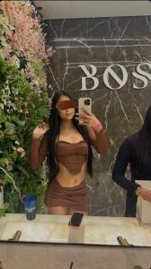 643764601: Chica busca chico en Barcelona