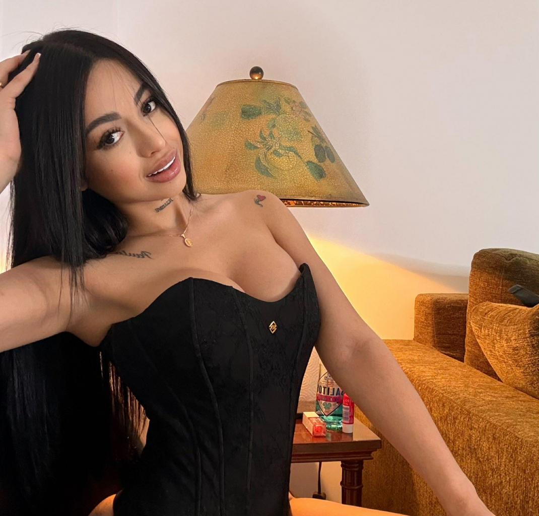 631848613: Chica busca chico en Cádiz