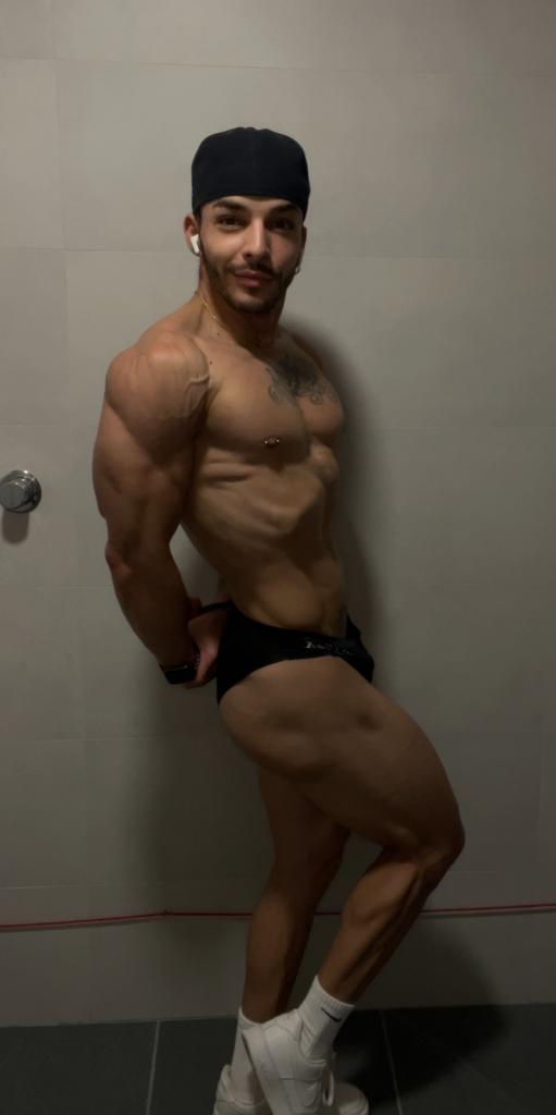 Chico busca chica en Salamanca: 