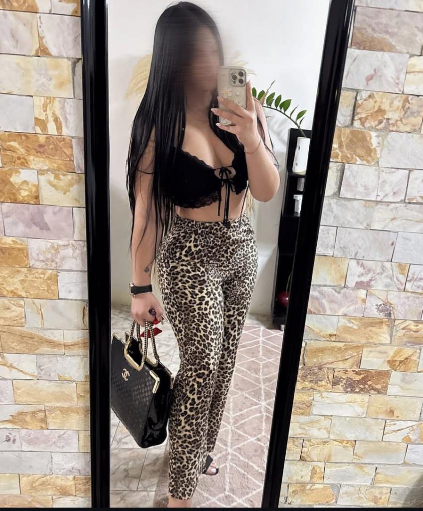 600500376: Chica busca chico en Sevilla