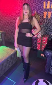 635115530: Chica busca chico en Barcelona