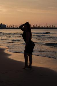 613496426: Chica busca chico en Barcelona