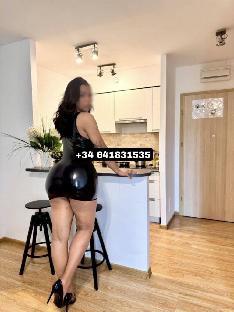 641831535: Chica busca chico en Valencia