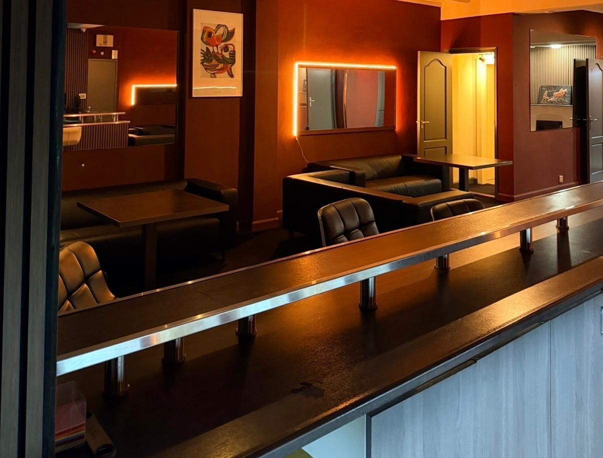 613587384:  en Madrid