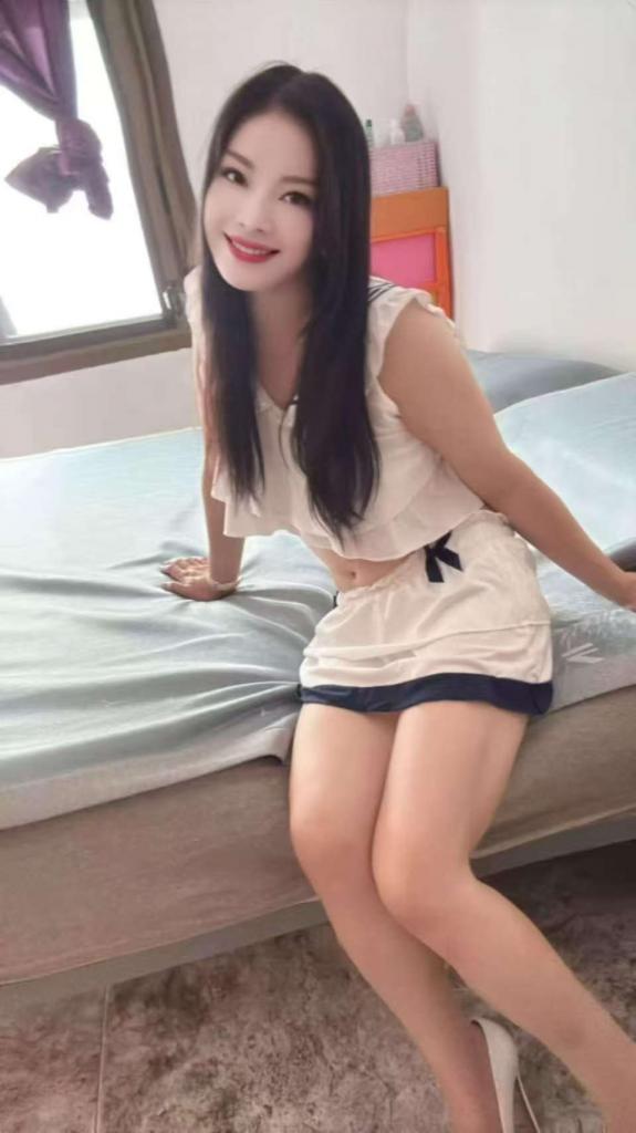 Chica busca chico en Barcelona: Chica busca chico