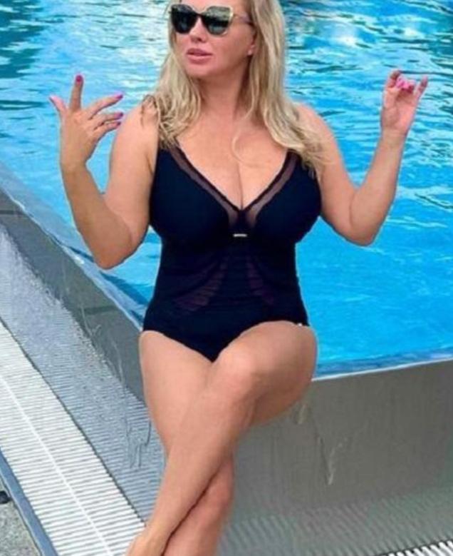 Chica busca chico en Granada: 