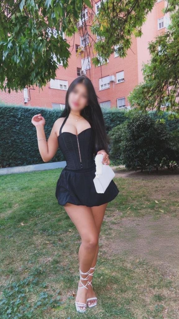 657627594: Chica busca chico en Madrid