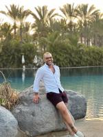 677665168: Chico busca chica en Las Palmas