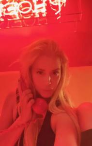 Chica busca chico en Ibiza: 