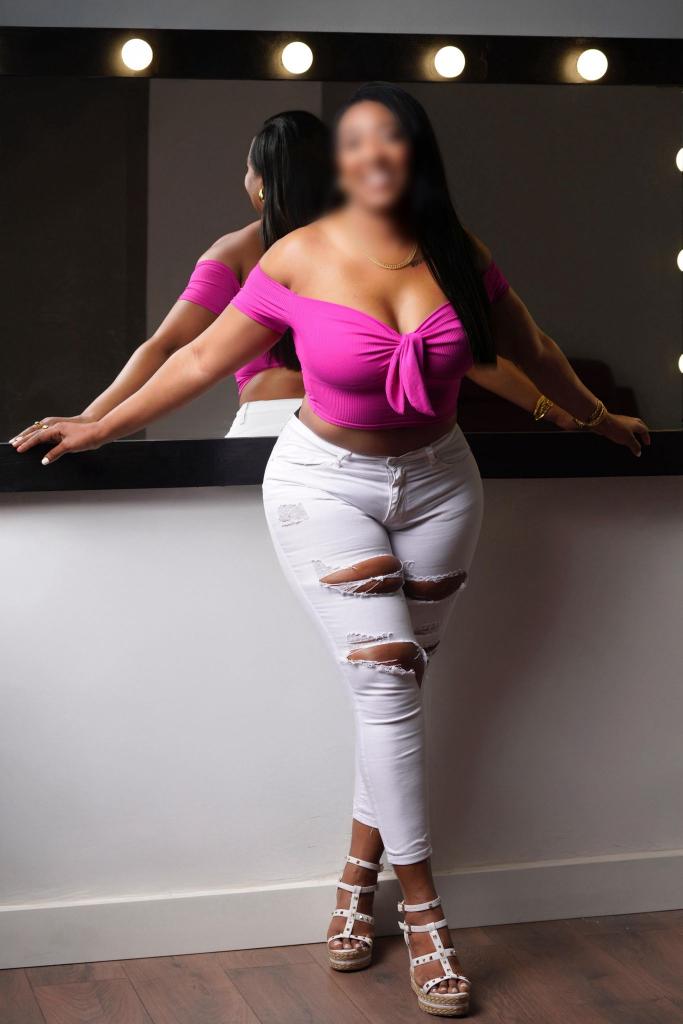 Chica busca chico en Tenerife: 