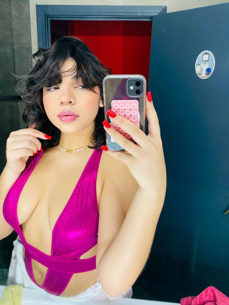 611358838: Chica busca chico en Gerona