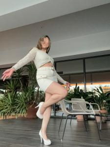 644052421: Chica busca chico en Asturias