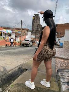 607215576: Chica busca chico en Tarragona