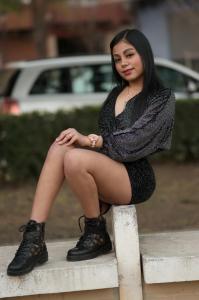 643878515: Chica busca chico en Mallorca