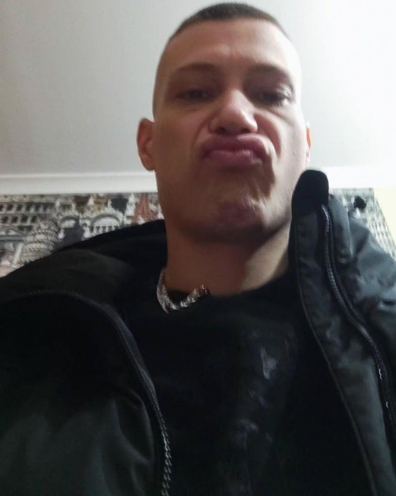 Chico busca chica en Alicante: 