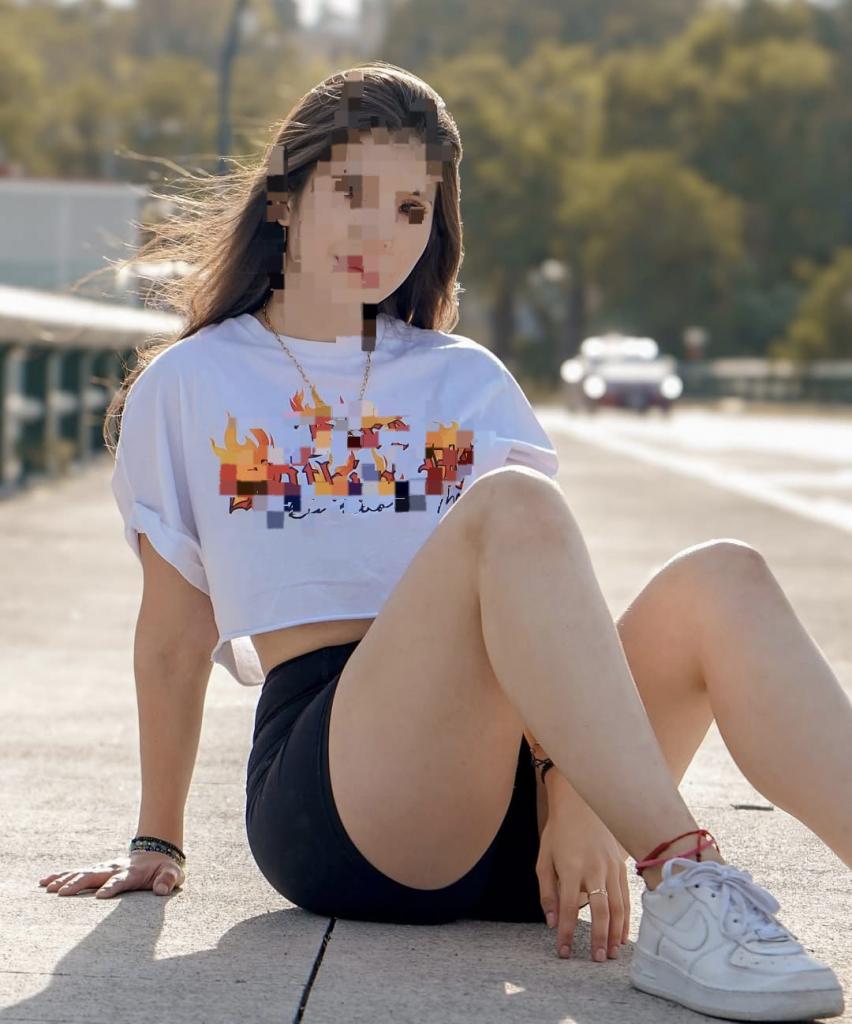 643972034: Chica busca chico en Barcelona