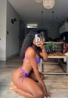 633682524: Chica busca chico en Barcelona