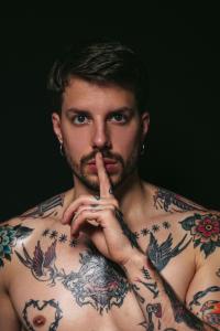 640942698: Chico busca chica en Barcelona