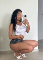 614364062: Chica busca chico en Barcelona