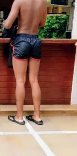 Chico busca chica en Barcelona: 