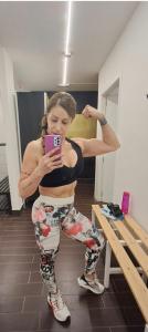 654353357: Chica busca chico en Málaga