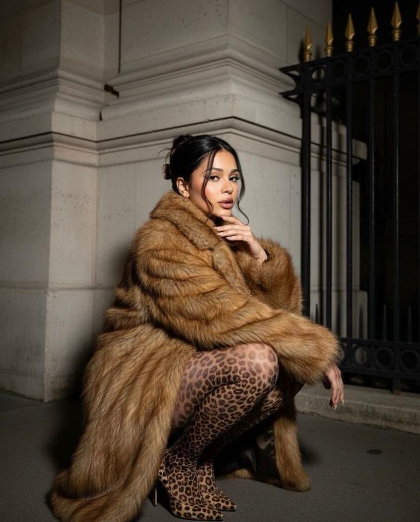 Chica busca chico en Ibiza: Chica busca chico