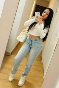 627574249: Chica busca chico en Madrid