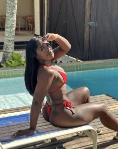 631760297: Chica busca chico en Pontevedra