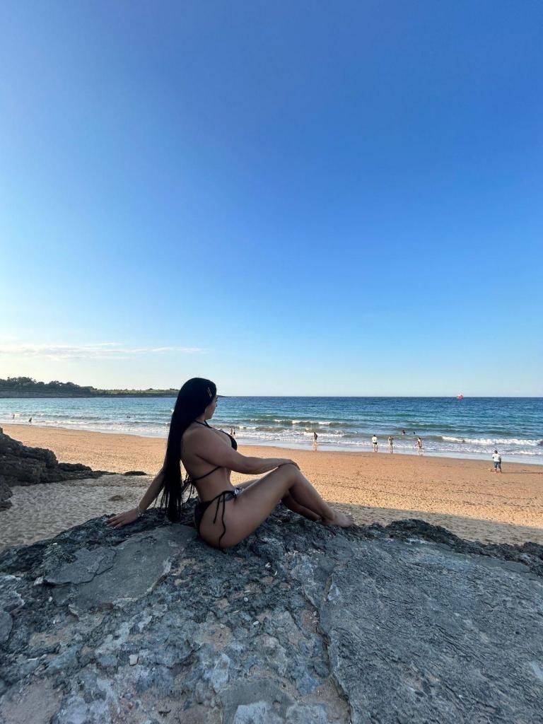 657629786: Chica busca chico en Orense