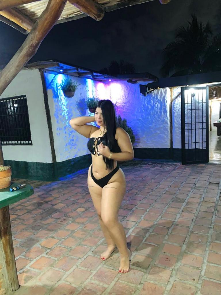 660868769: Chica busca chico en Granada