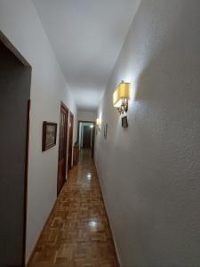 663984678: Chica busca chico en Ávila