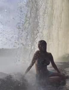 613962170: Chica busca chico en Madrid