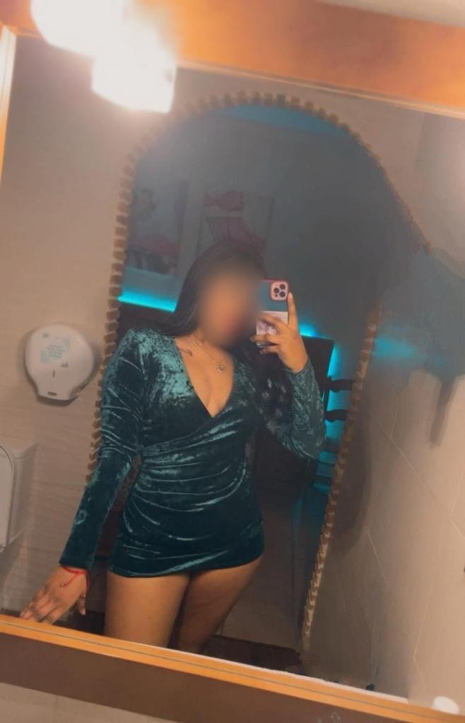 674968141: Chica busca chico en Alicante
