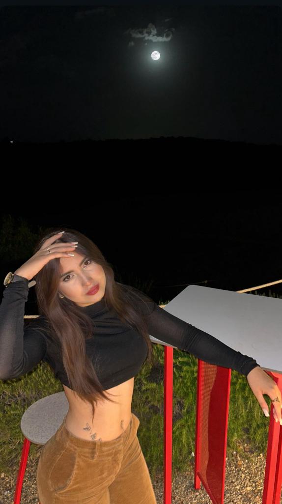 607799604: Chica busca chico en Málaga