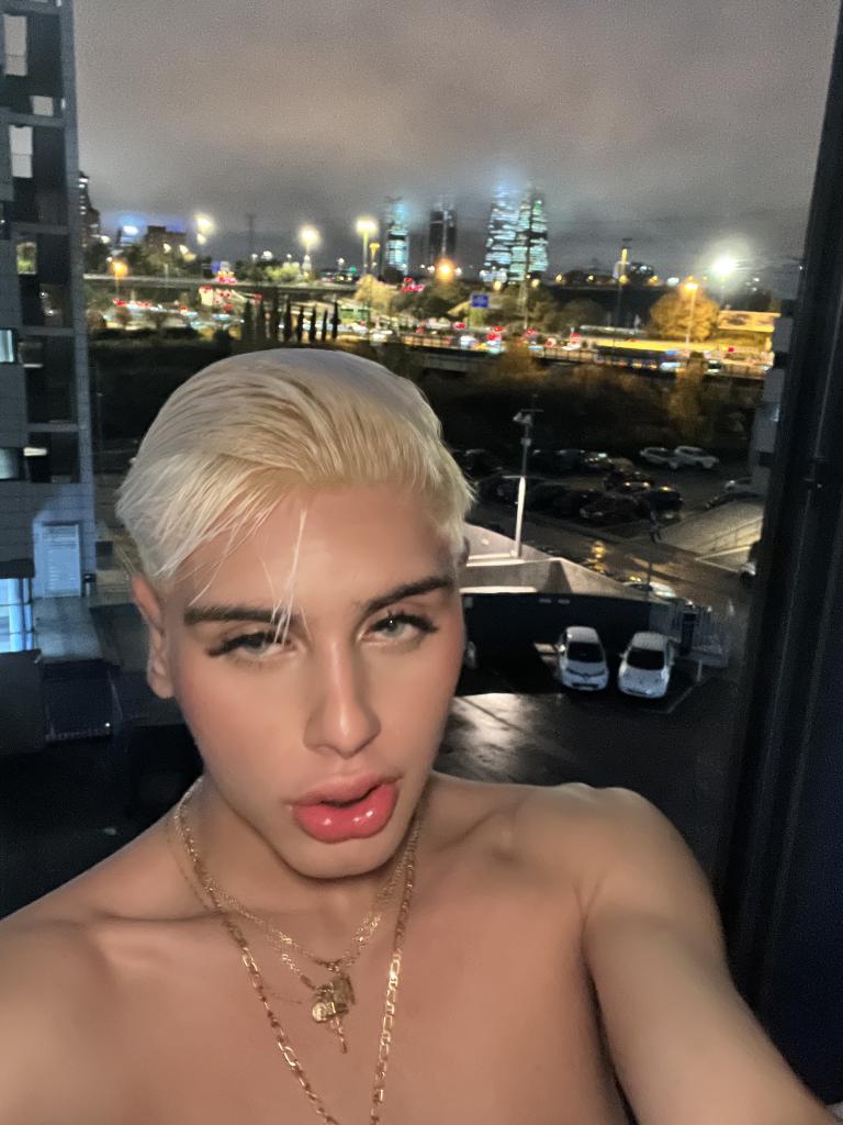 Chico busca chica en Tenerife: 