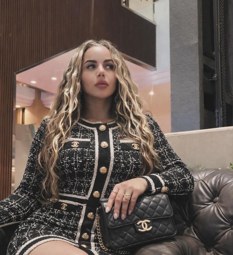 632956585: Chica busca chico en Valencia