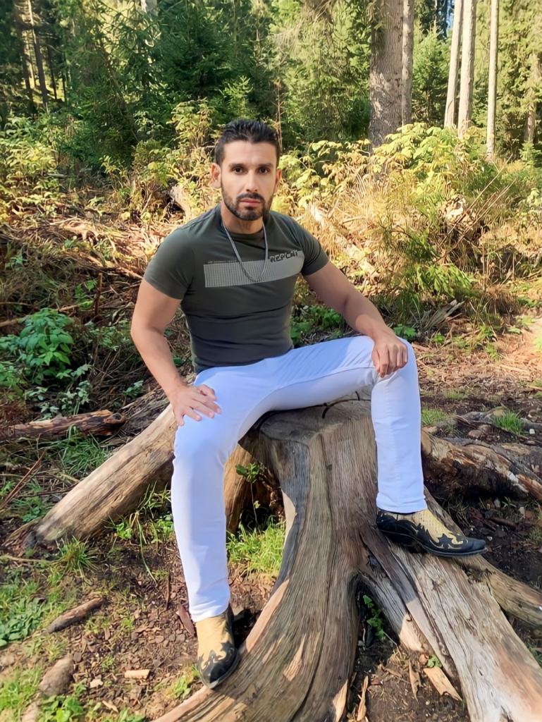 Chico busca chica en Cantabria: 