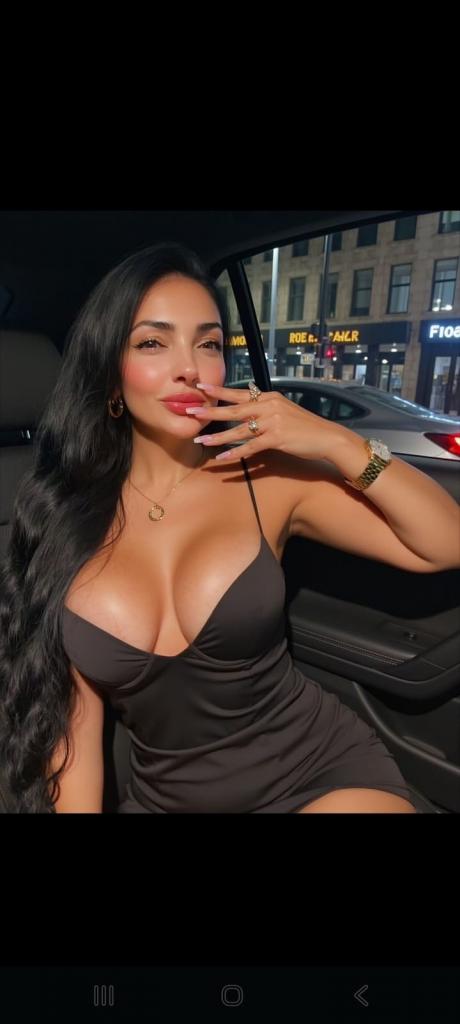 632977434: Chica busca chico en Málaga