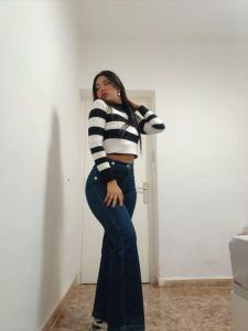 667094560: Chica busca chico en Castellón