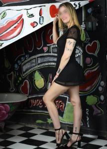 692622837: Chica busca chico en Cantabria