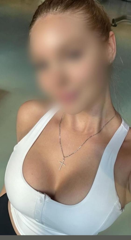 610452497: Chica busca chico en Barcelona