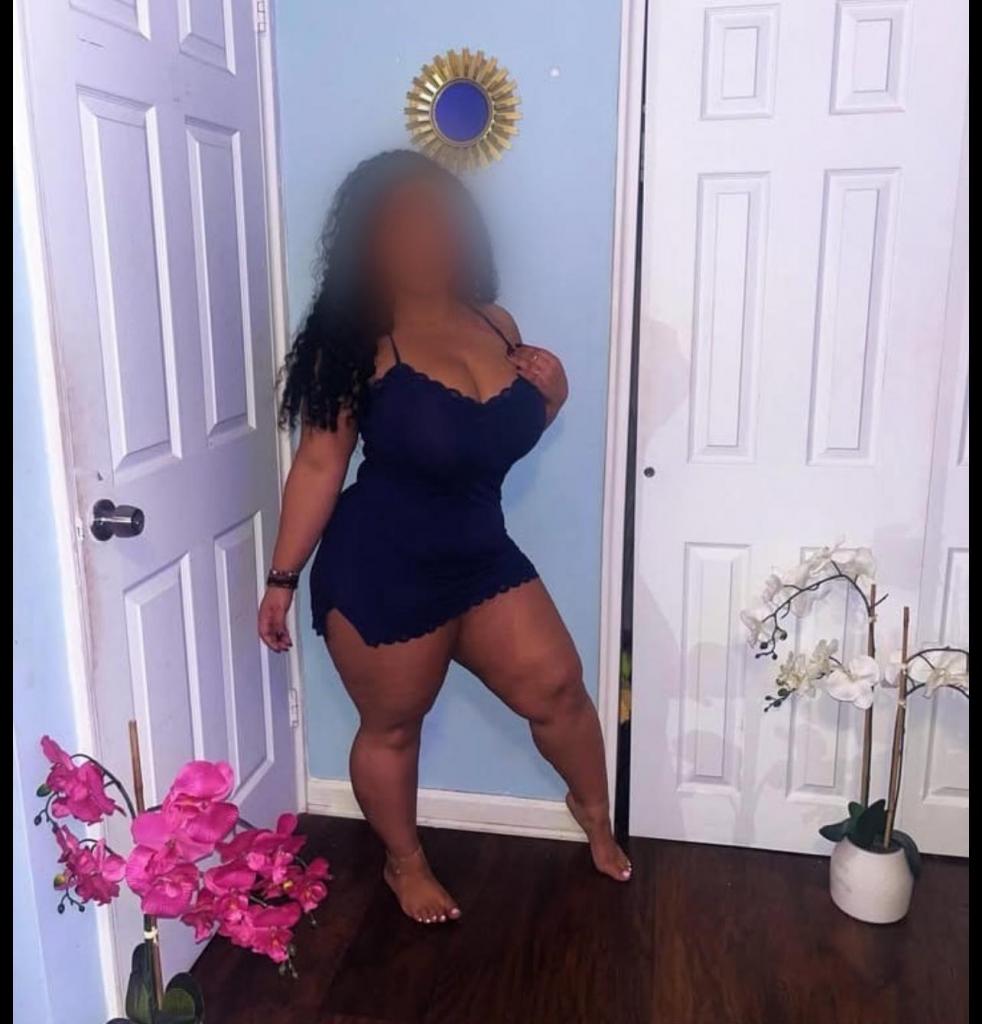 Chica busca chico en Almería: 