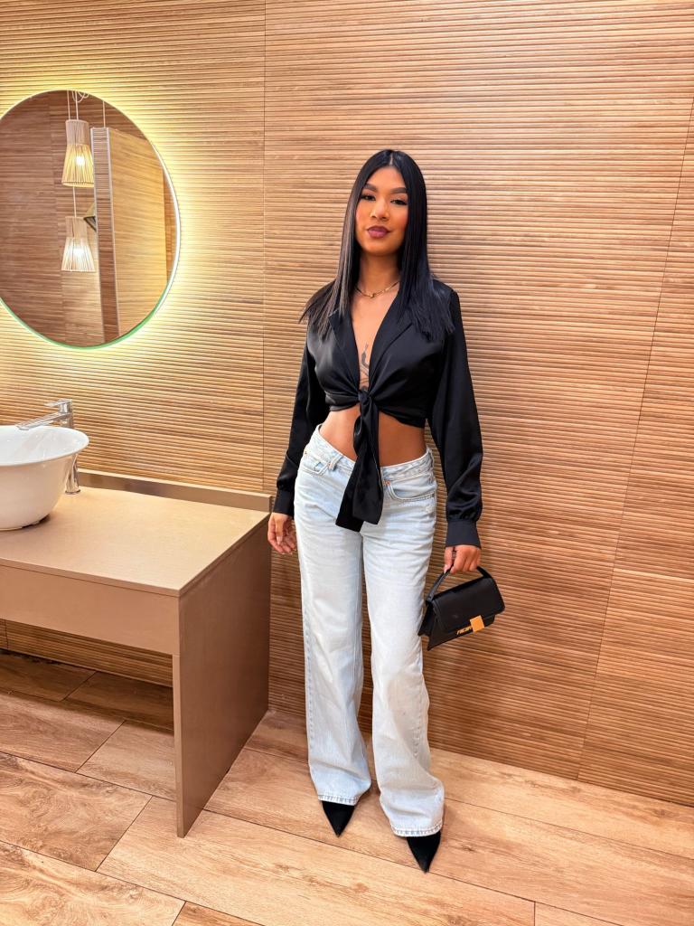 613264256: Chica busca chico en Sevilla