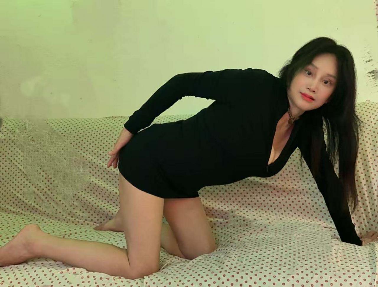 632844682: Chica busca chico en Tarragona